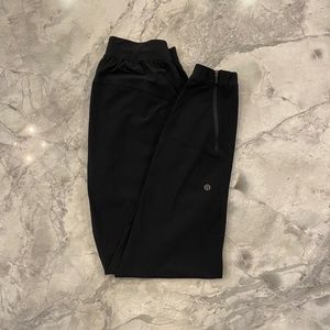 lululemon adapted state jogger - size 4